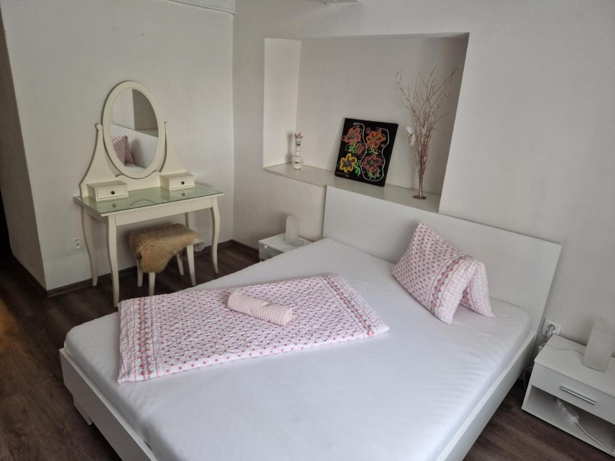 Apartmany St. Maria Staré Hory Exterior foto